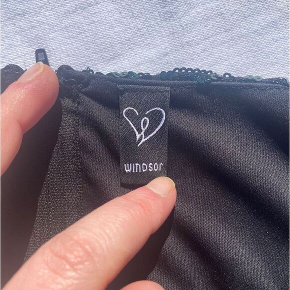 Windsor Emerald Green Sequin Pencil Mini Party Dress - Picture 7 of 8